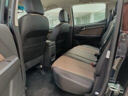 
										Chevrolet COLORADO full									