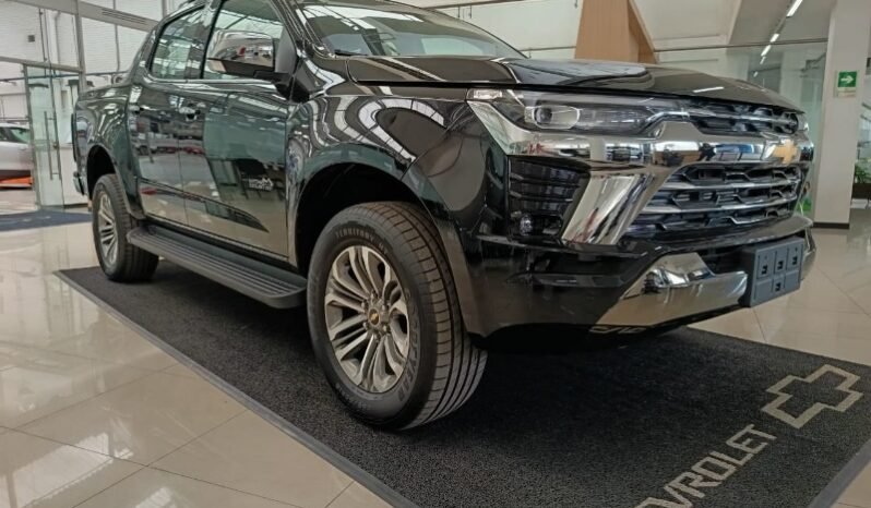 
								Chevrolet COLORADO full									