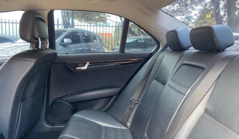 
								Mercedes-Benz C 180 full									