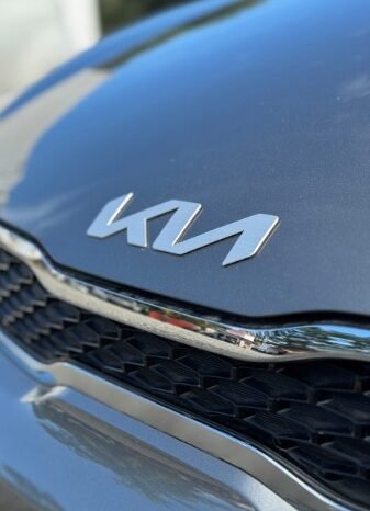 
								Kia Soluto full									