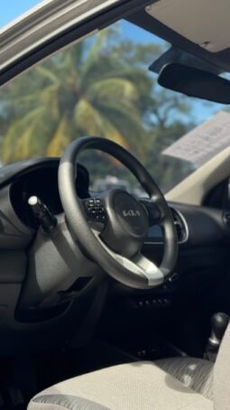 
										Kia Soluto full									