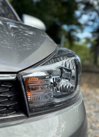 
								Kia Soluto full									