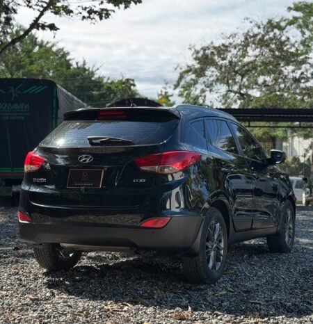 
								Hyundai TUCSON full									