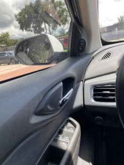 
										Chevrolet Onix full									