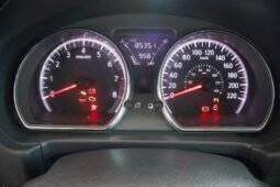 
										Nissan Versa Advance full									