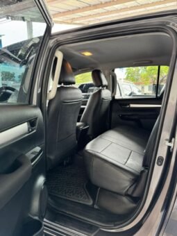 
										Toyota HILUX 4X4 full									