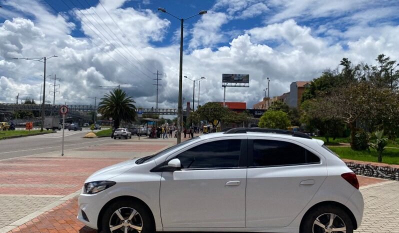 
								Chevrolet Onix full									