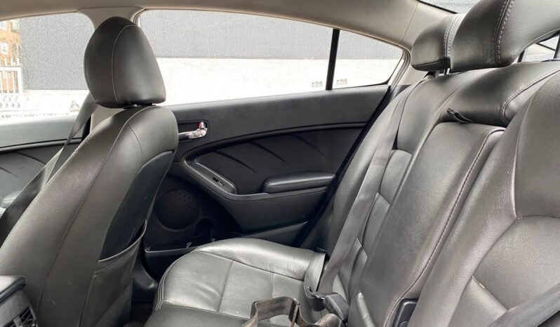 
								Kia Cerato Pro full									