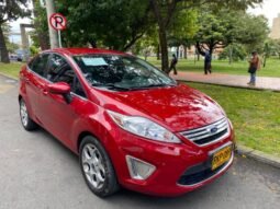 
										Ford Fiesta SE full									