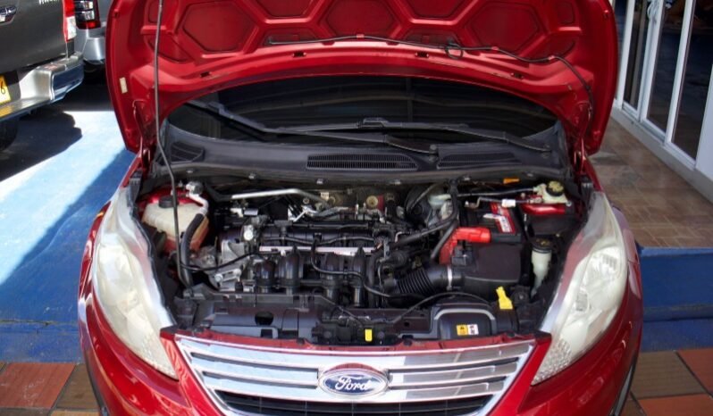
								Ford Fiesta SE full									