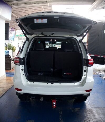 
								Toyota fortuner srv full									