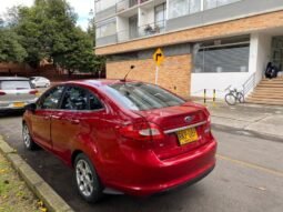 
										Ford Fiesta SE full									