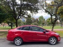 
										Ford Fiesta SE full									