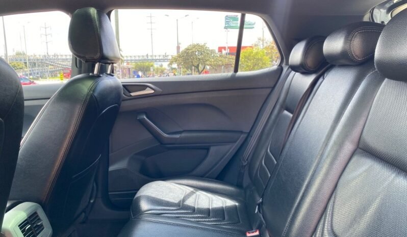 
								Volkswagen T- CROOS full									