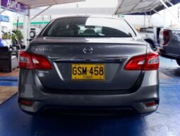 
										Nissan Versa full									