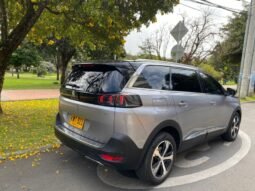 
										Peugeot 5008 GT full									
