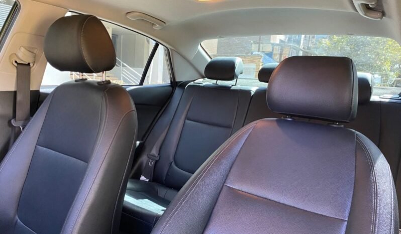 
								Kia Rio Zenith full									
