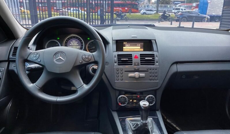 
								Mercedes-Benz C 180 full									