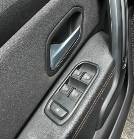 
Renault Duster Iconic full									