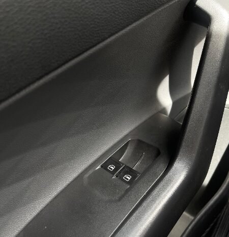 
Volkswagen polo track full									