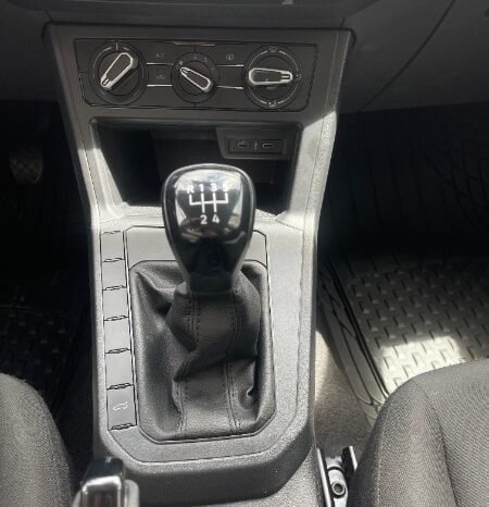 
Volkswagen polo track full									