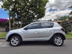 
Renault STEPWAY DYNAMIQUE full									