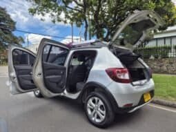 
Renault STEPWAY DYNAMIQUE full									