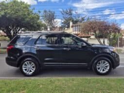 
Ford explorer xlt full									