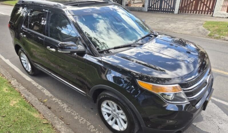 
Ford explorer xlt full									