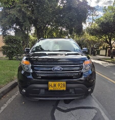 
Ford explorer xlt full									