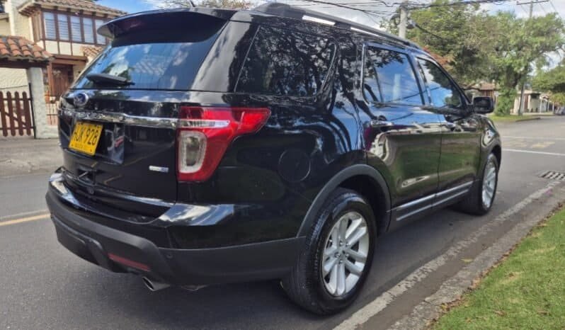 
Ford explorer xlt full									