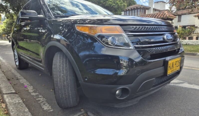 
Ford explorer xlt full									