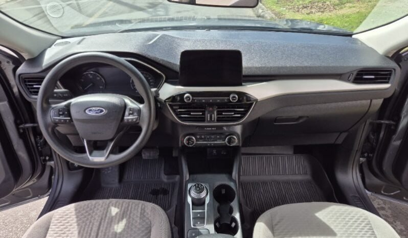 
Ford Escape SE full									