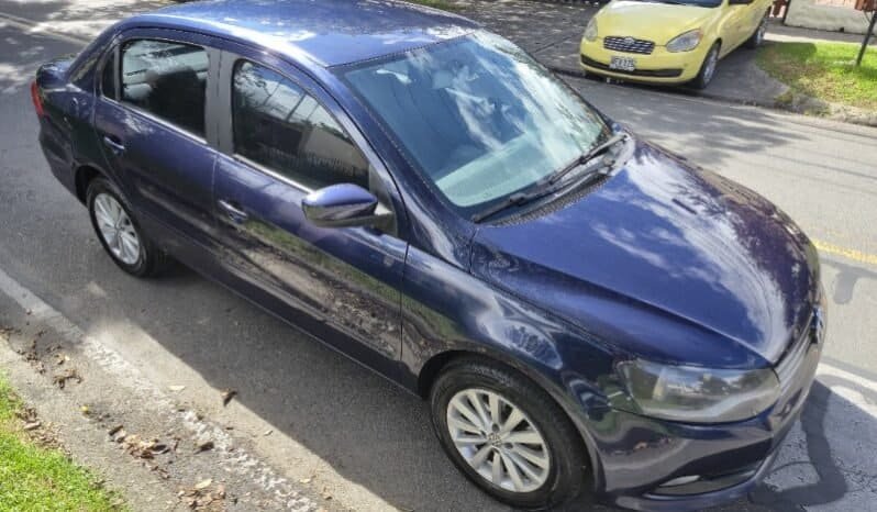 
Volkswagen Voyage full									