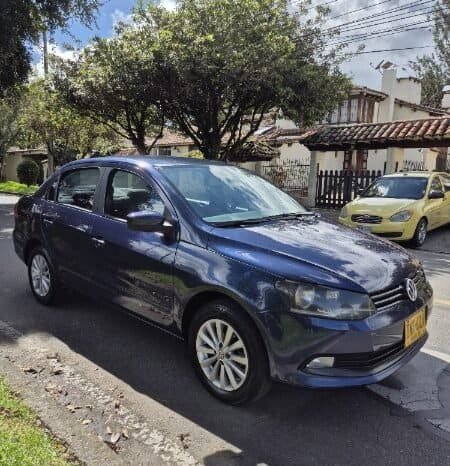 
Volkswagen Voyage full									