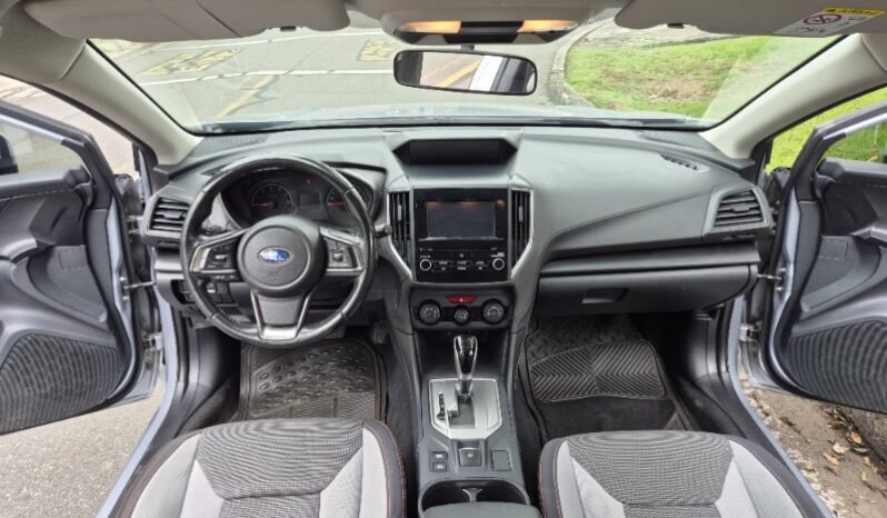 
								subaru Xv 2.0 full									