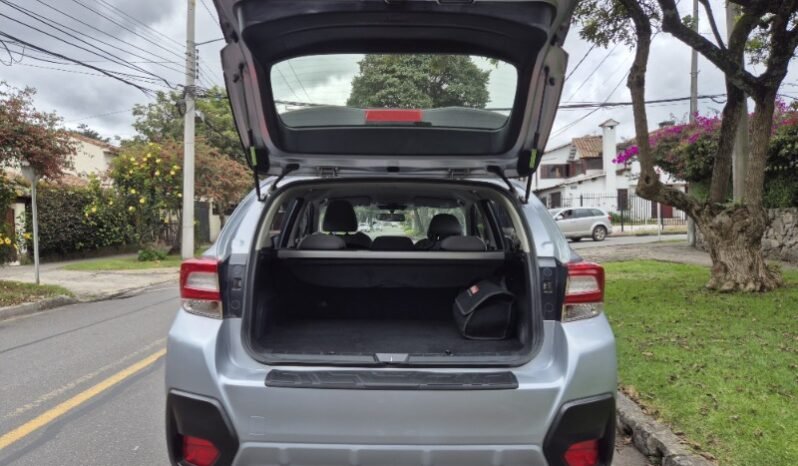 
								subaru Xv 2.0 full									
