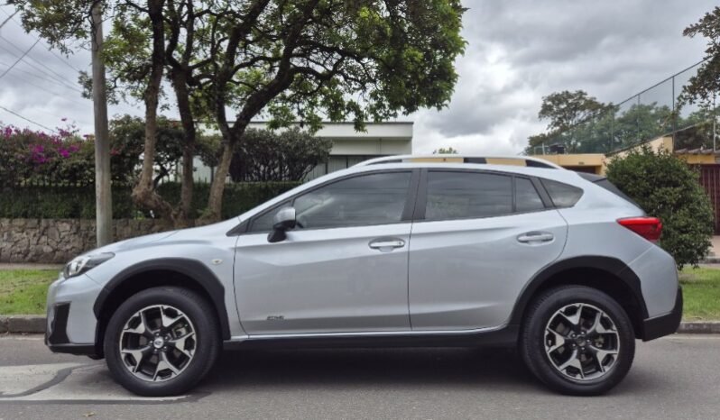 
								subaru Xv 2.0 full									