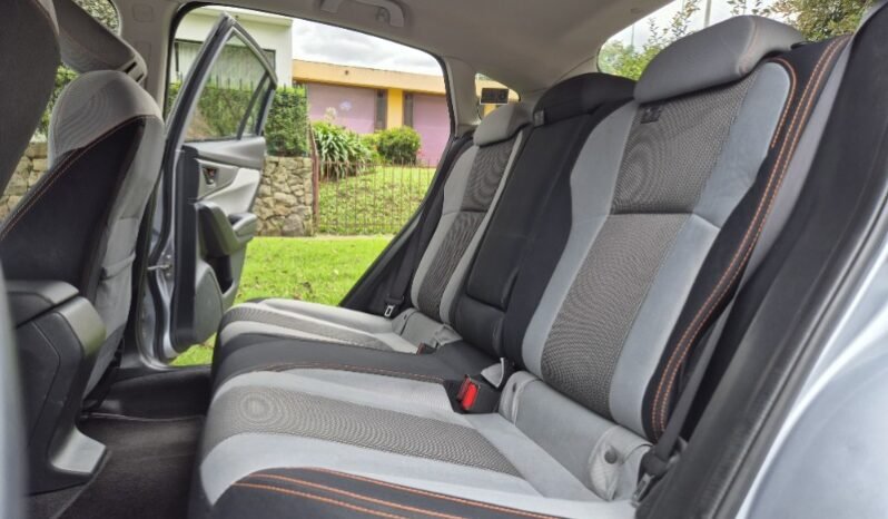 
								subaru Xv 2.0 full									