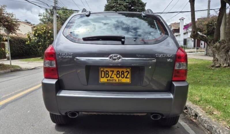 
Hyundai tucson at full									