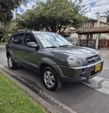 
Hyundai tucson at full									