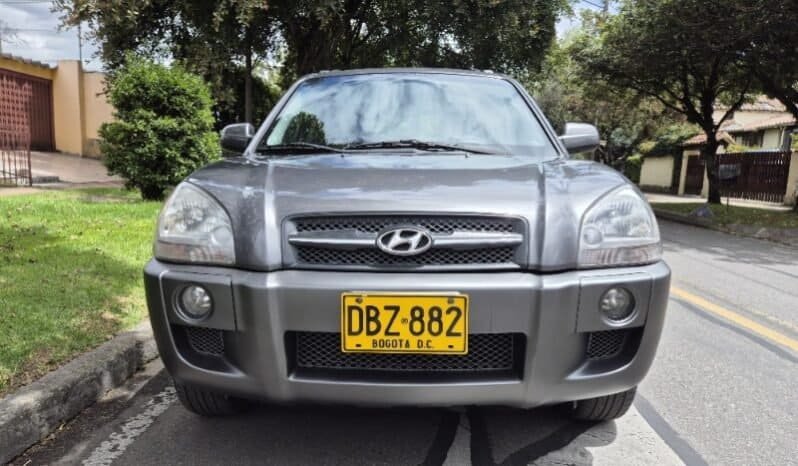 
Hyundai tucson at full									