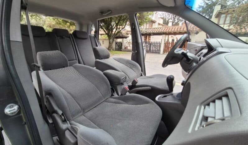 
Hyundai tucson at full									