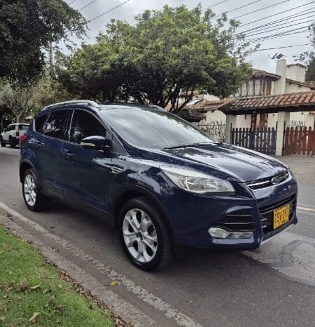 
Ford Escape SE full									