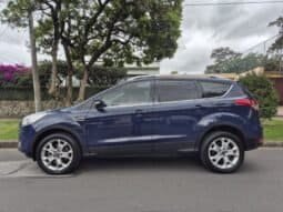
Ford Escape SE full									