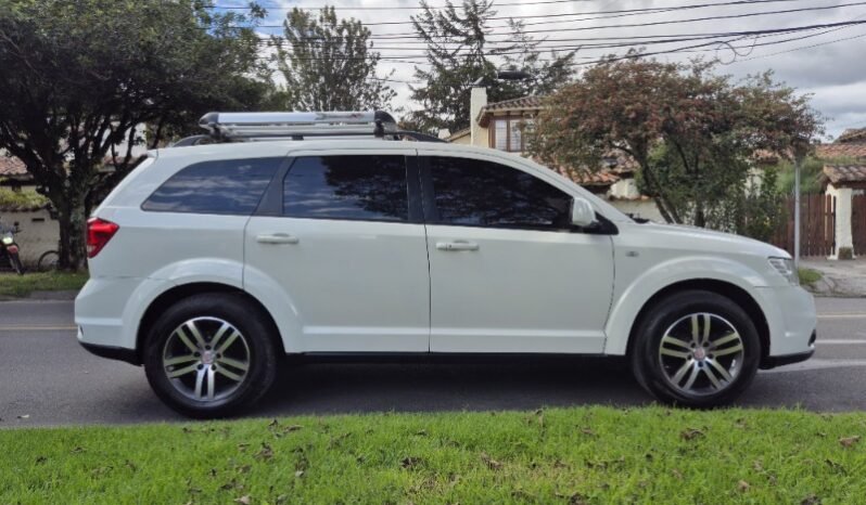 
								Dodge Journey full									