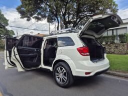 
										Dodge Journey full									