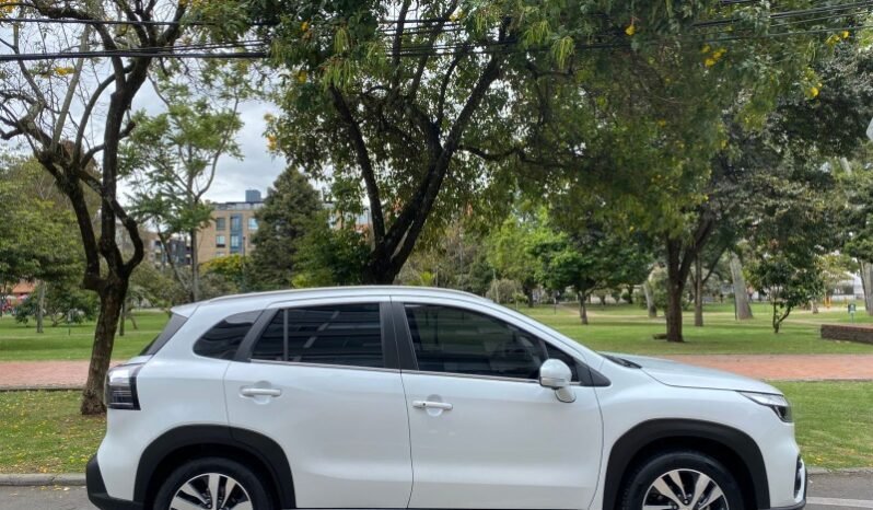 
								Suzuki S-cross full									