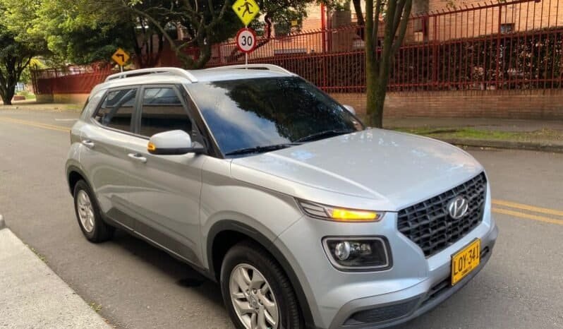 
Hyundai venue premium full									