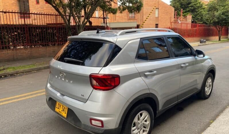 
Hyundai venue premium full									